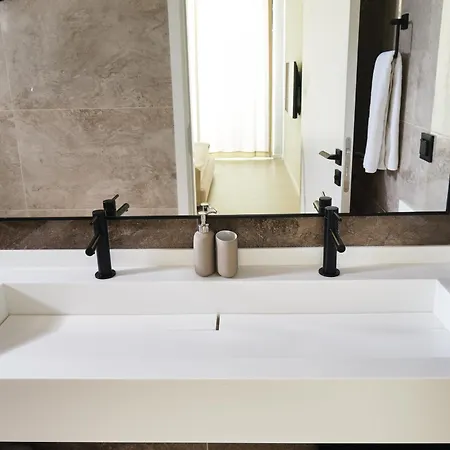 Ashta Gold فيلة *